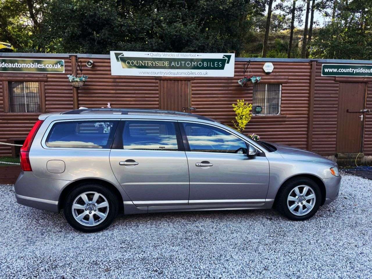 2011 VOLVO V70 2011 VOLVO V70