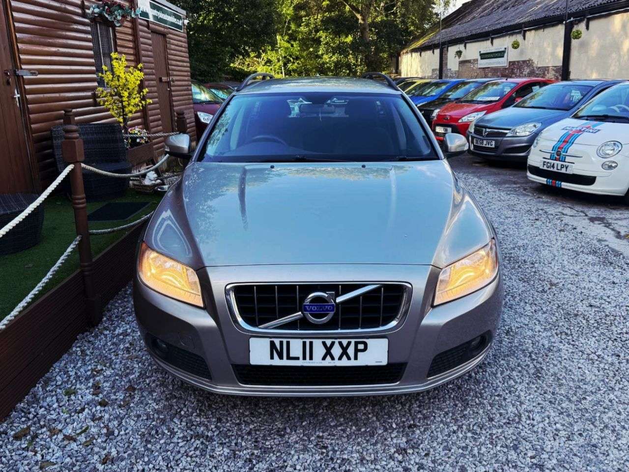 A 2011 VOLVO V70 2.0 D3 ES Estate 5dr Diesel Manual Euro 5 (163 ps) TOW BAR # EXCELENT CONDI A 2011 VOLVO V70 2.0 D3 ES Estate 5dr Diesel Manual Euro 5 (163 ps) TOW BAR # EXCELENT CONDI