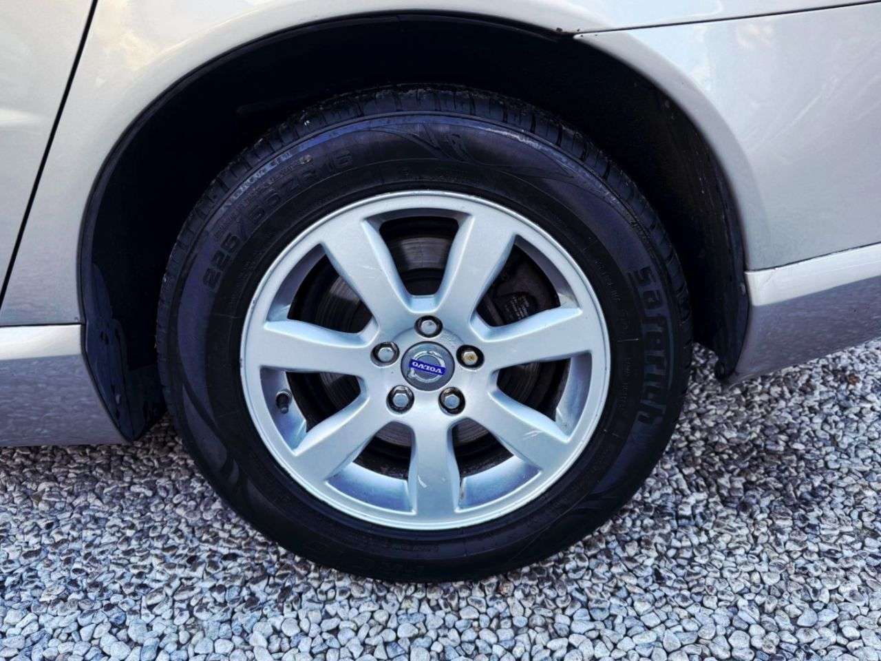 2011 VOLVO V70 2011 VOLVO V70