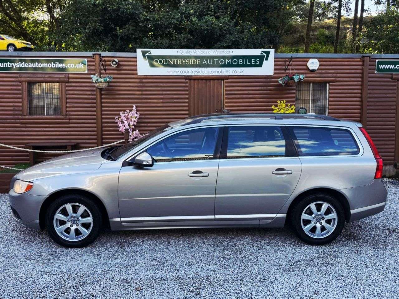 2011 VOLVO V70 2011 VOLVO V70