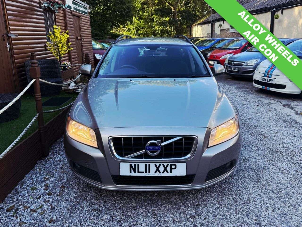 A 2011 VOLVO V70 2.0 D3 ES Estate 5dr Diesel Manual Euro 5 (163 ps) TOW BAR # EXCELENT CONDI A 2011 VOLVO V70 2.0 D3 ES Estate 5dr Diesel Manual Euro 5 (163 ps) TOW BAR # EXCELENT CONDI