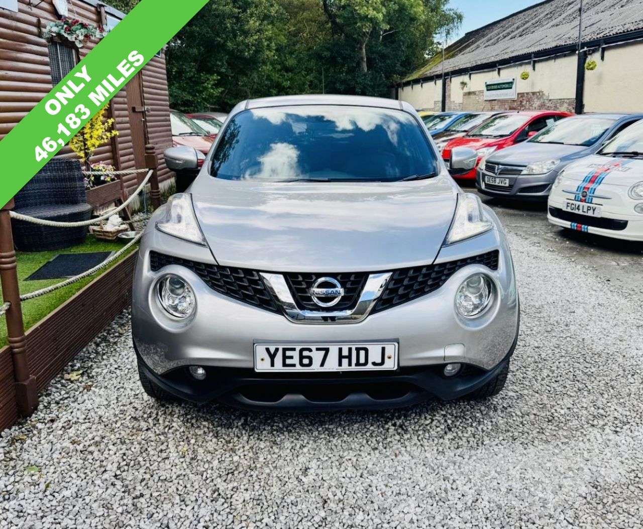 A 2017 NISSAN JUKE 1.2 DIG-T N-Connecta SUV 5dr Petrol Manual Euro 6 (s/s) (115 ps) CLIMATE CO A 2017 NISSAN JUKE 1.2 DIG-T N-Connecta SUV 5dr Petrol Manual Euro 6 (s/s) (115 ps) CLIMATE CO