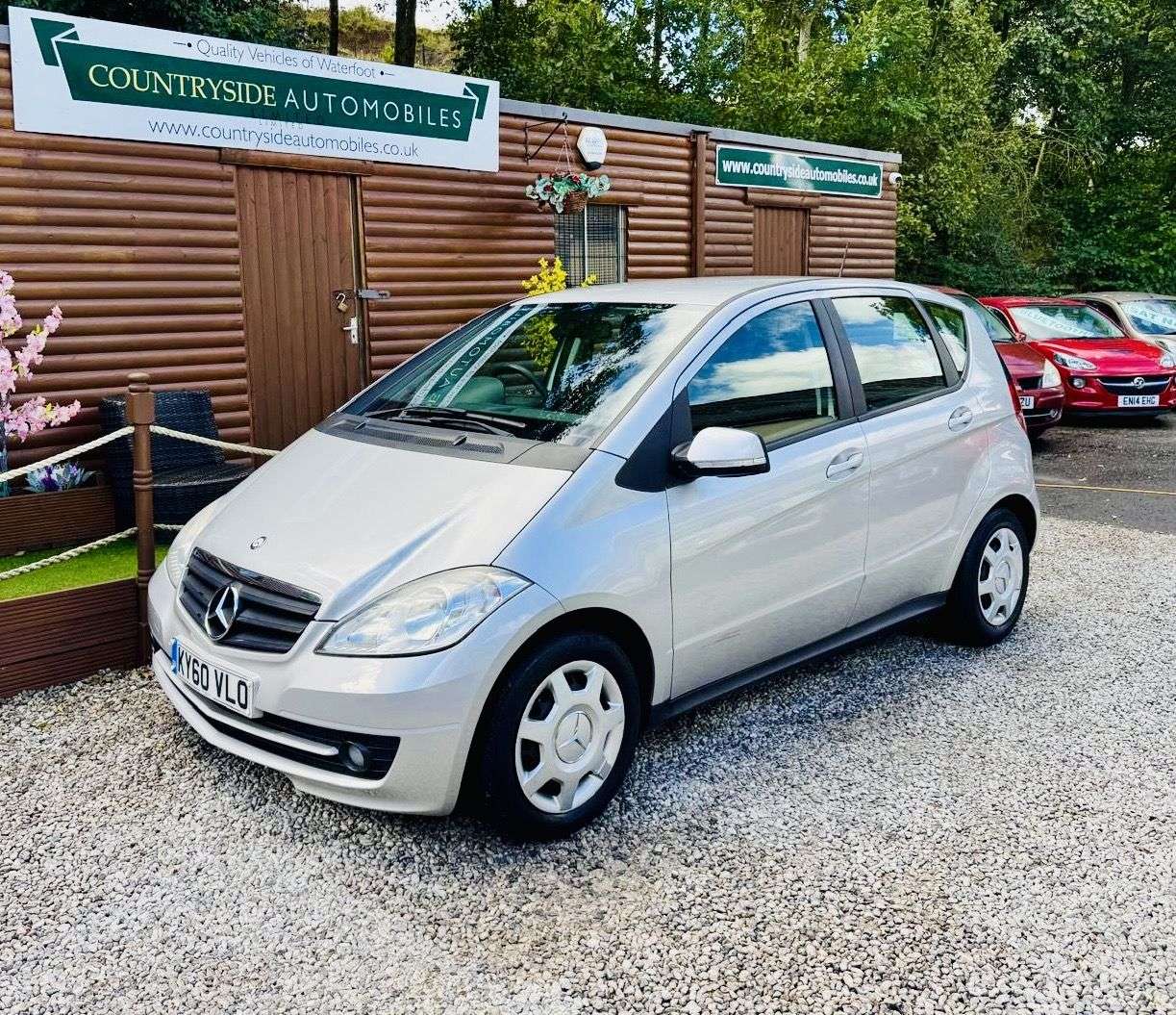 A 2010 MERCEDES-BENZ A CLASS 2.0 A180 CDI Classic SE Hatchback 5dr Diesel Manual (134 g/km, 109 bhp) ONL A 2010 MERCEDES-BENZ A CLASS 2.0 A180 CDI Classic SE Hatchback 5dr Diesel Manual (134 g/km, 109 bhp) ONL
