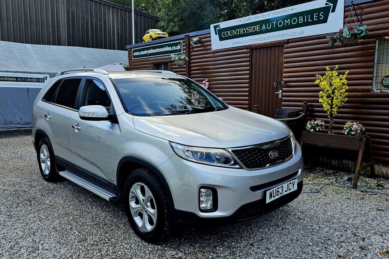 A 2013 KIA SORENTO 2.2 CRDi KX-2 SUV 5dr Diesel Manual AWD Euro 5 (194 bhp) HEATED SEATS & REV A 2013 KIA SORENTO 2.2 CRDi KX-2 SUV 5dr Diesel Manual AWD Euro 5 (194 bhp) HEATED SEATS & REV