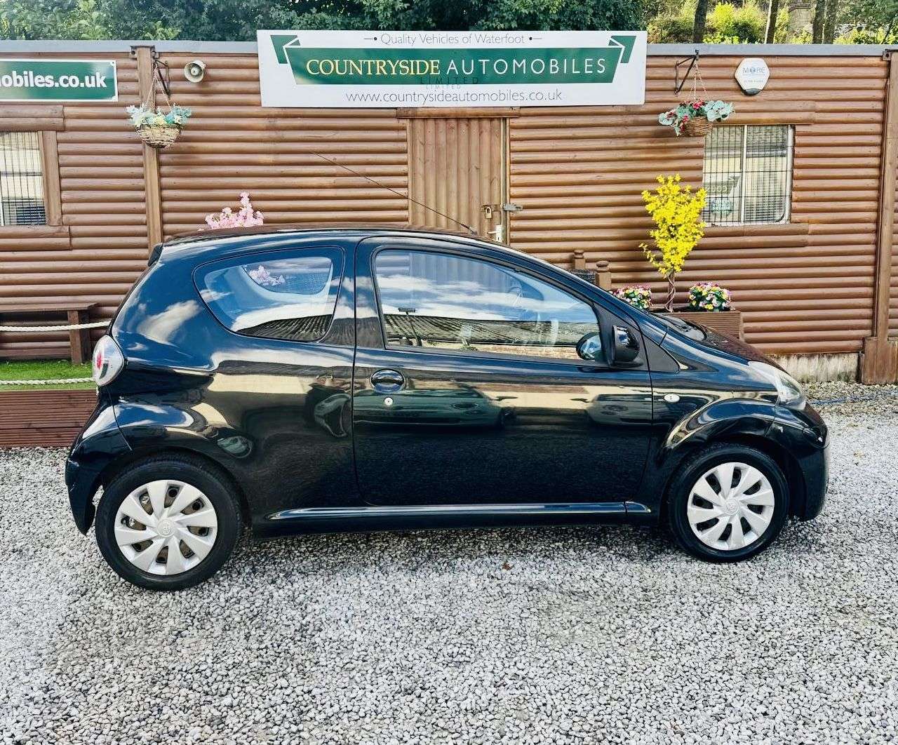 2013 TOYOTA AYGO 2013 TOYOTA AYGO