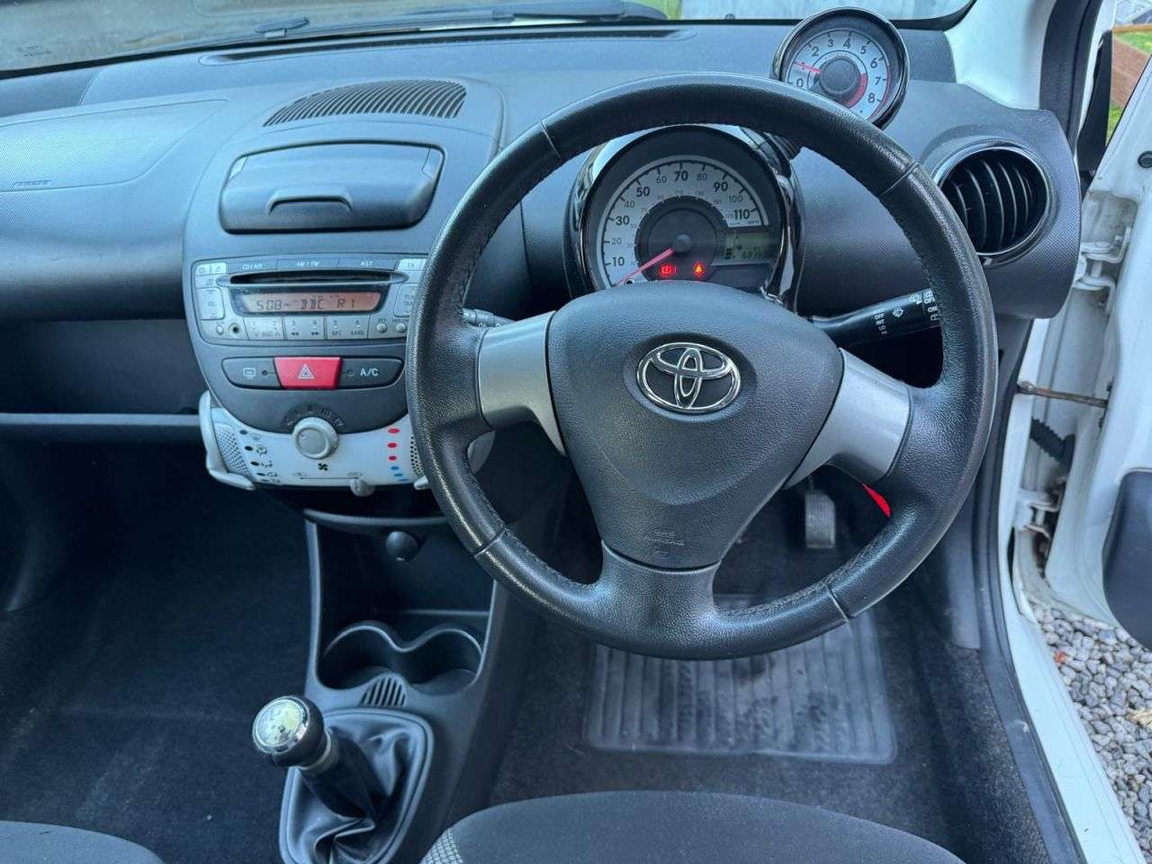 2014 TOYOTA AYGO 2014 TOYOTA AYGO