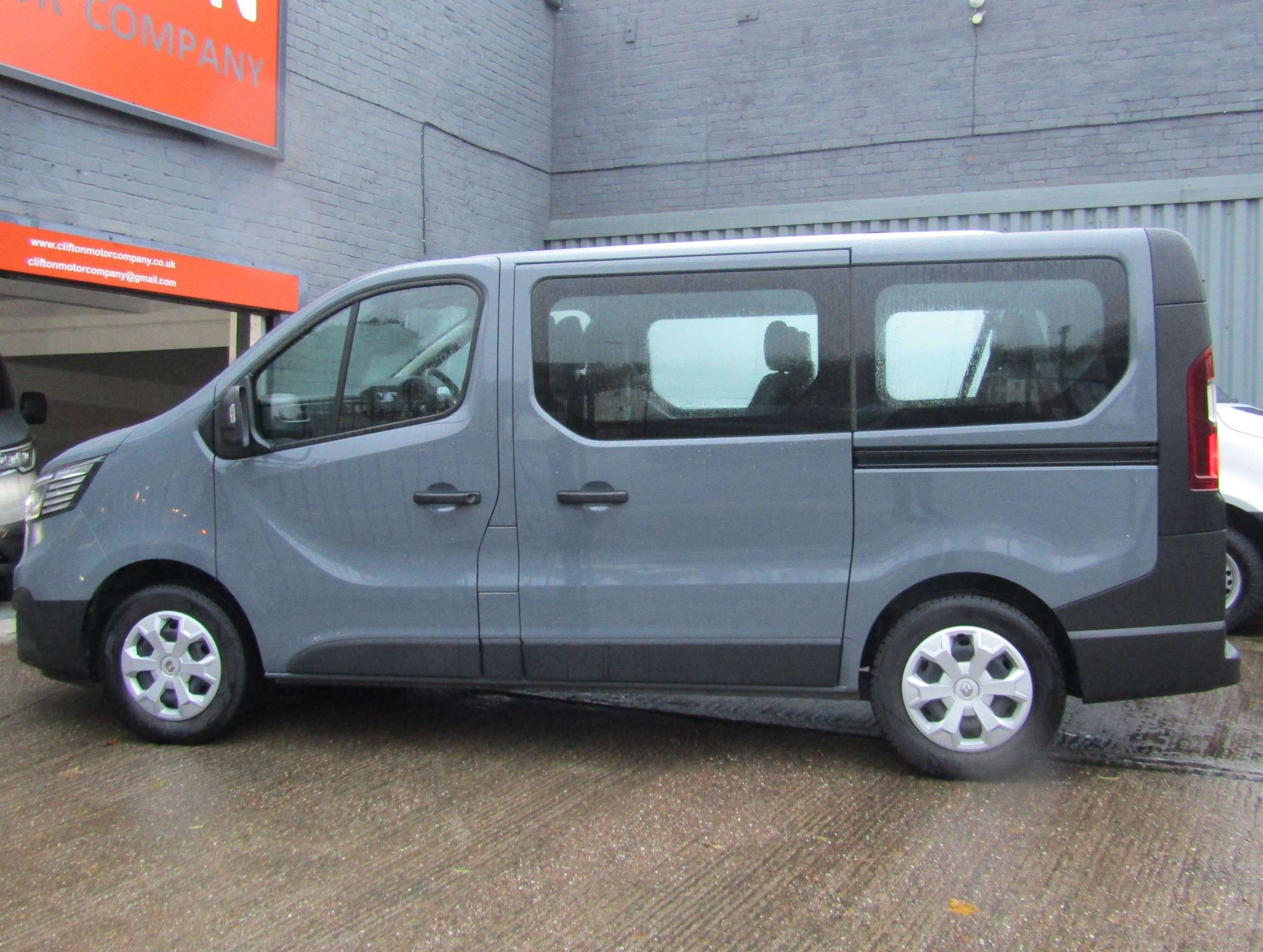 2023 RENAULT TRAFIC 2023 RENAULT TRAFIC