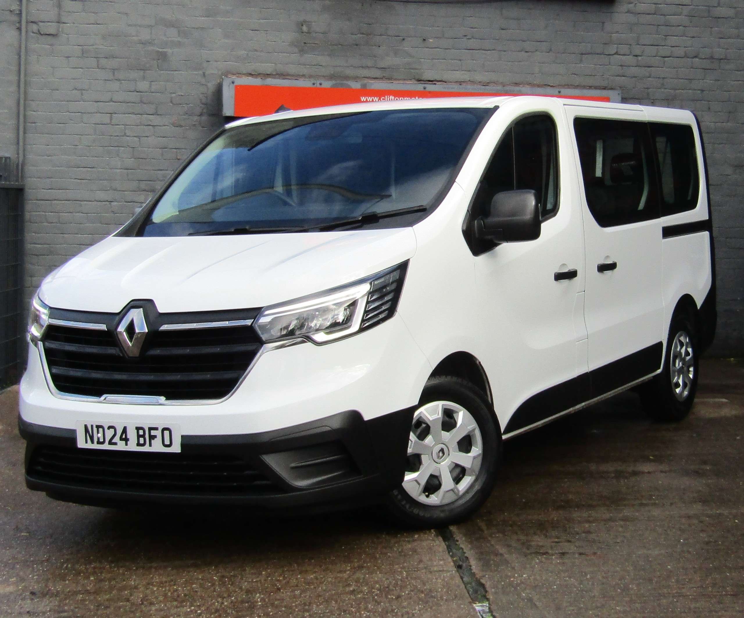 2024 RENAULT TRAFIC 2024 RENAULT TRAFIC