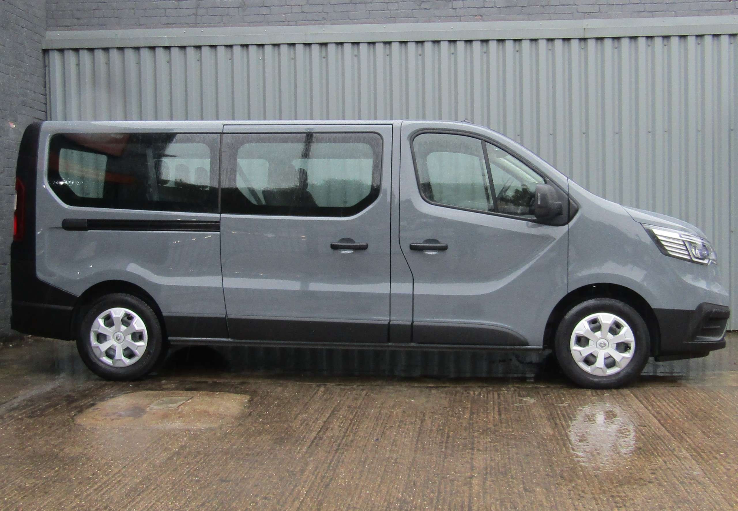 2022 RENAULT TRAFIC 2022 RENAULT TRAFIC