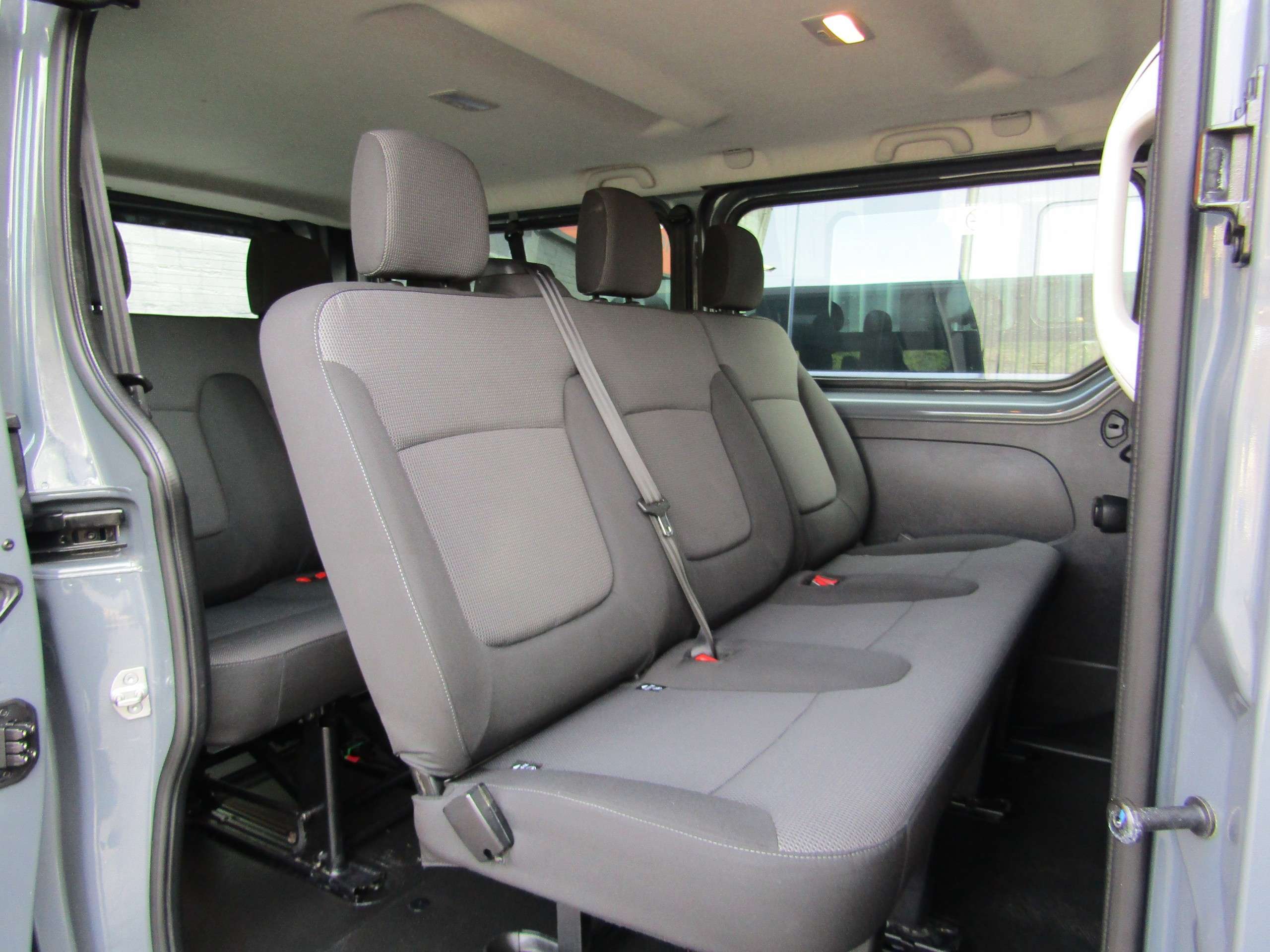 2022 RENAULT TRAFIC 2022 RENAULT TRAFIC