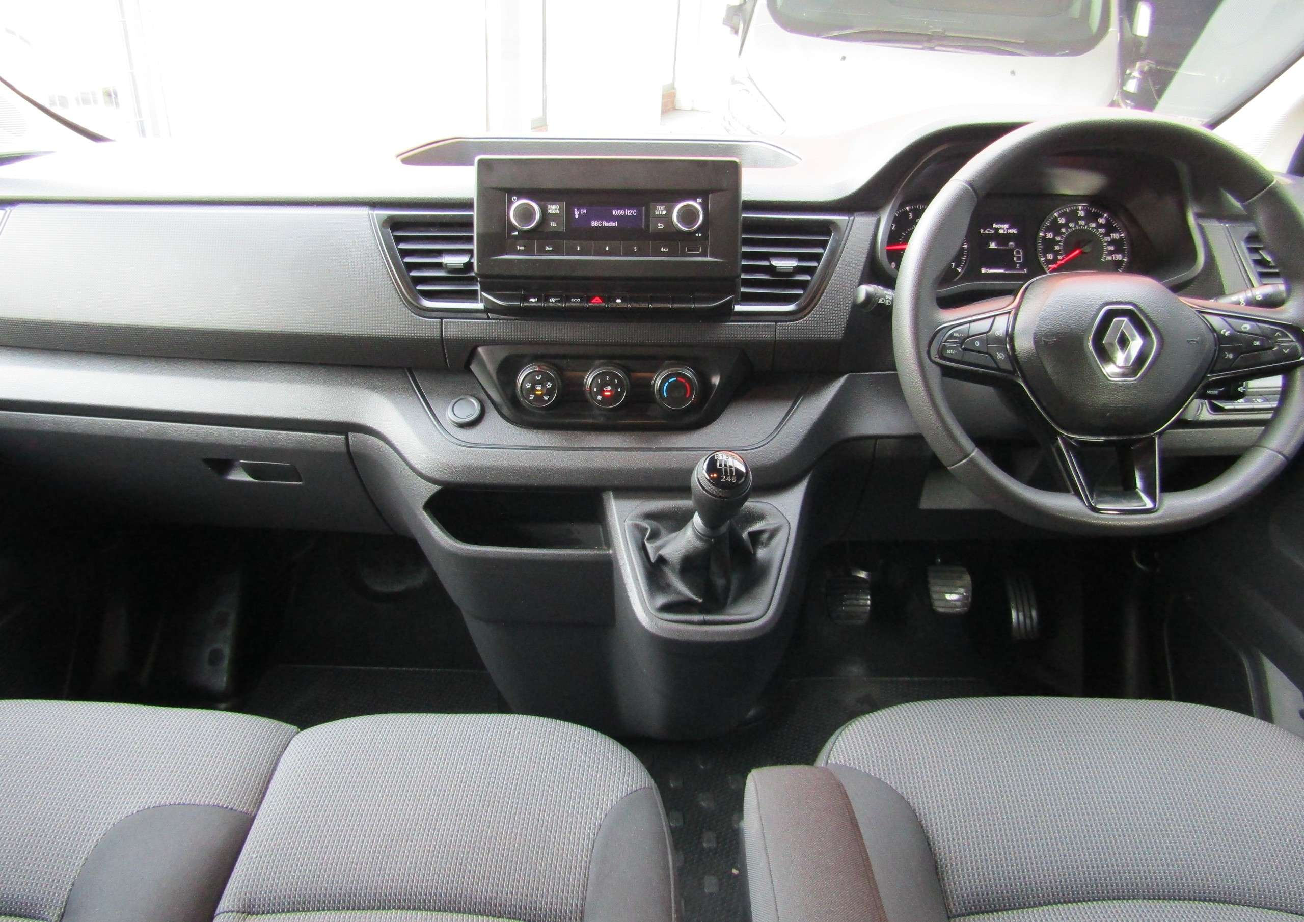 2022 RENAULT TRAFIC 2022 RENAULT TRAFIC