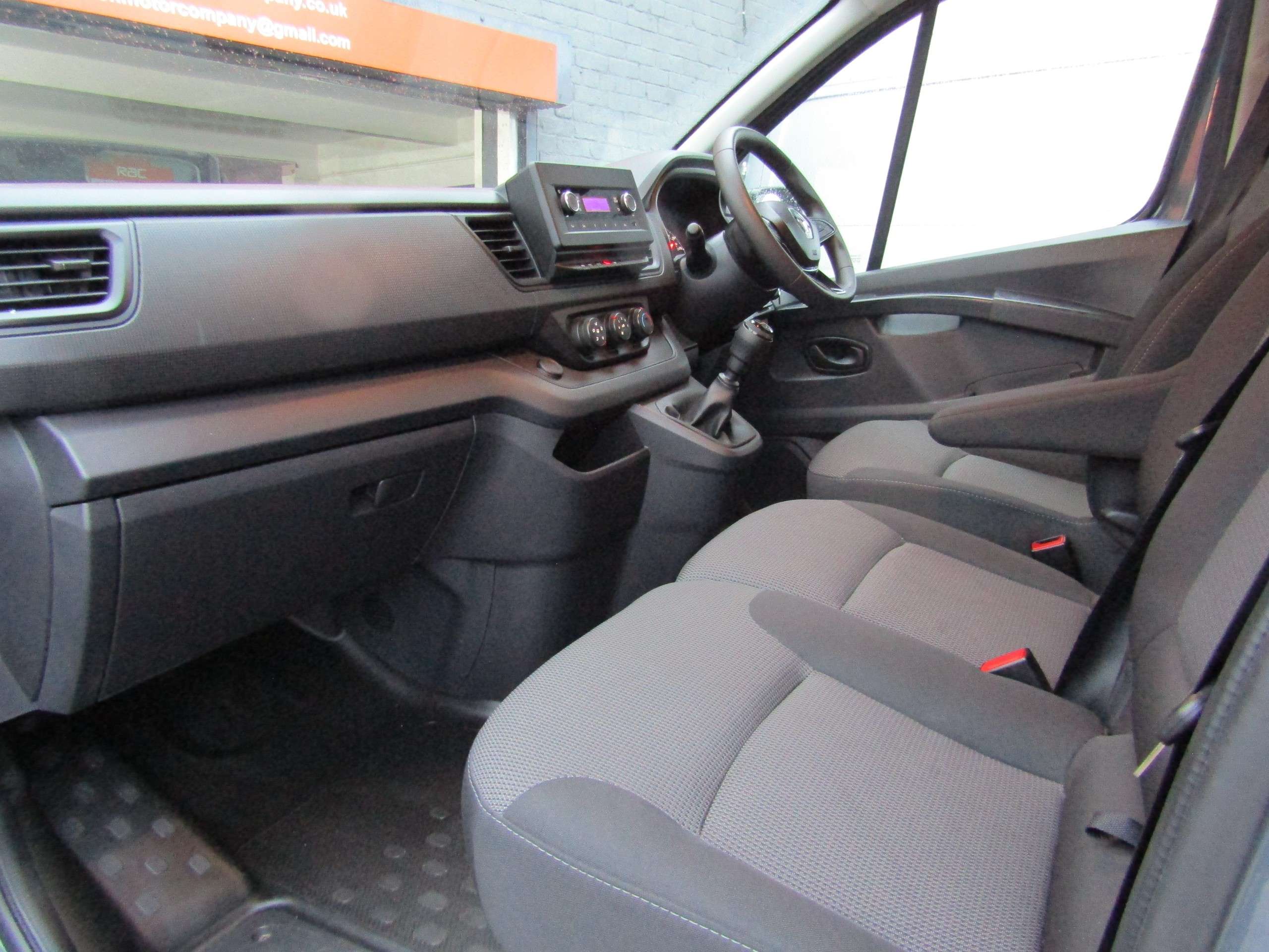 2023 RENAULT TRAFIC 2023 RENAULT TRAFIC