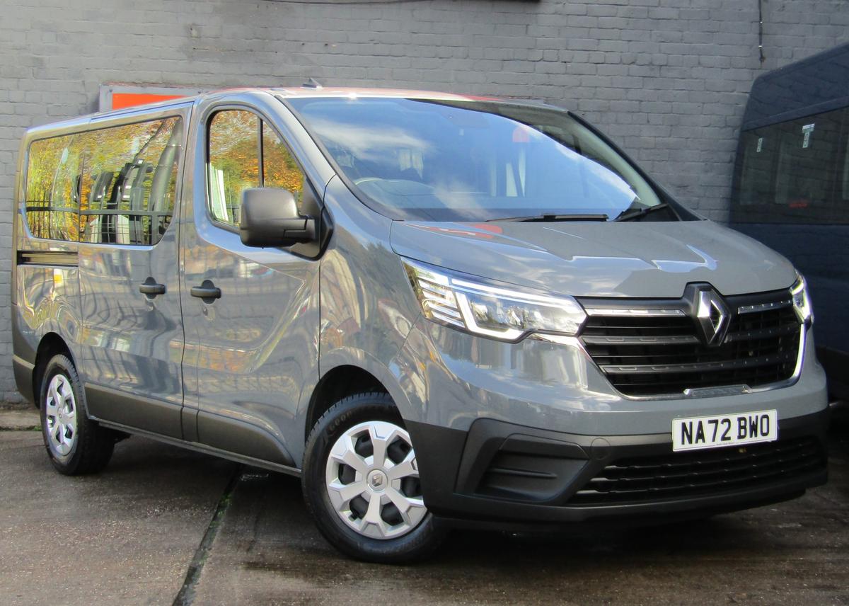 Check out this Renault Trafic 2022 Diesel Manual