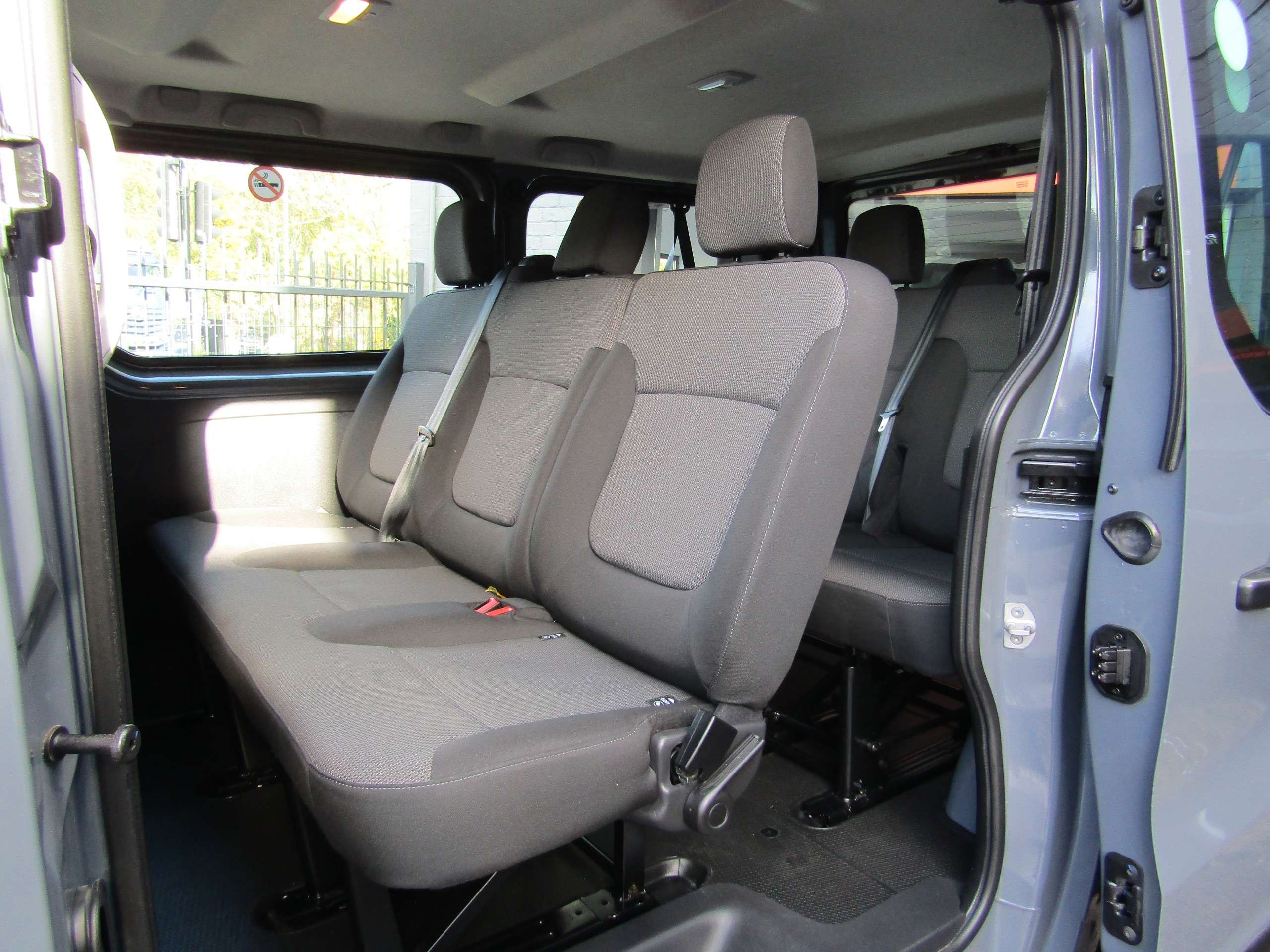 2022 RENAULT TRAFIC 2022 RENAULT TRAFIC