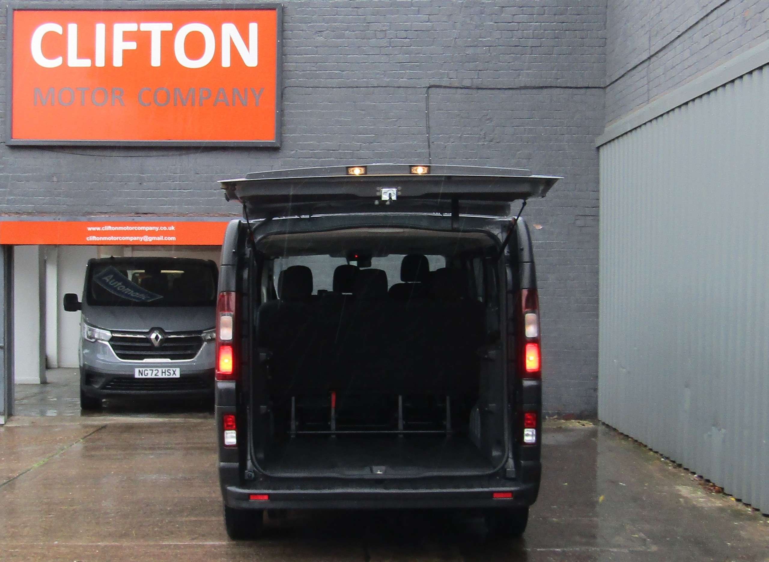 2022 RENAULT TRAFIC 2022 RENAULT TRAFIC