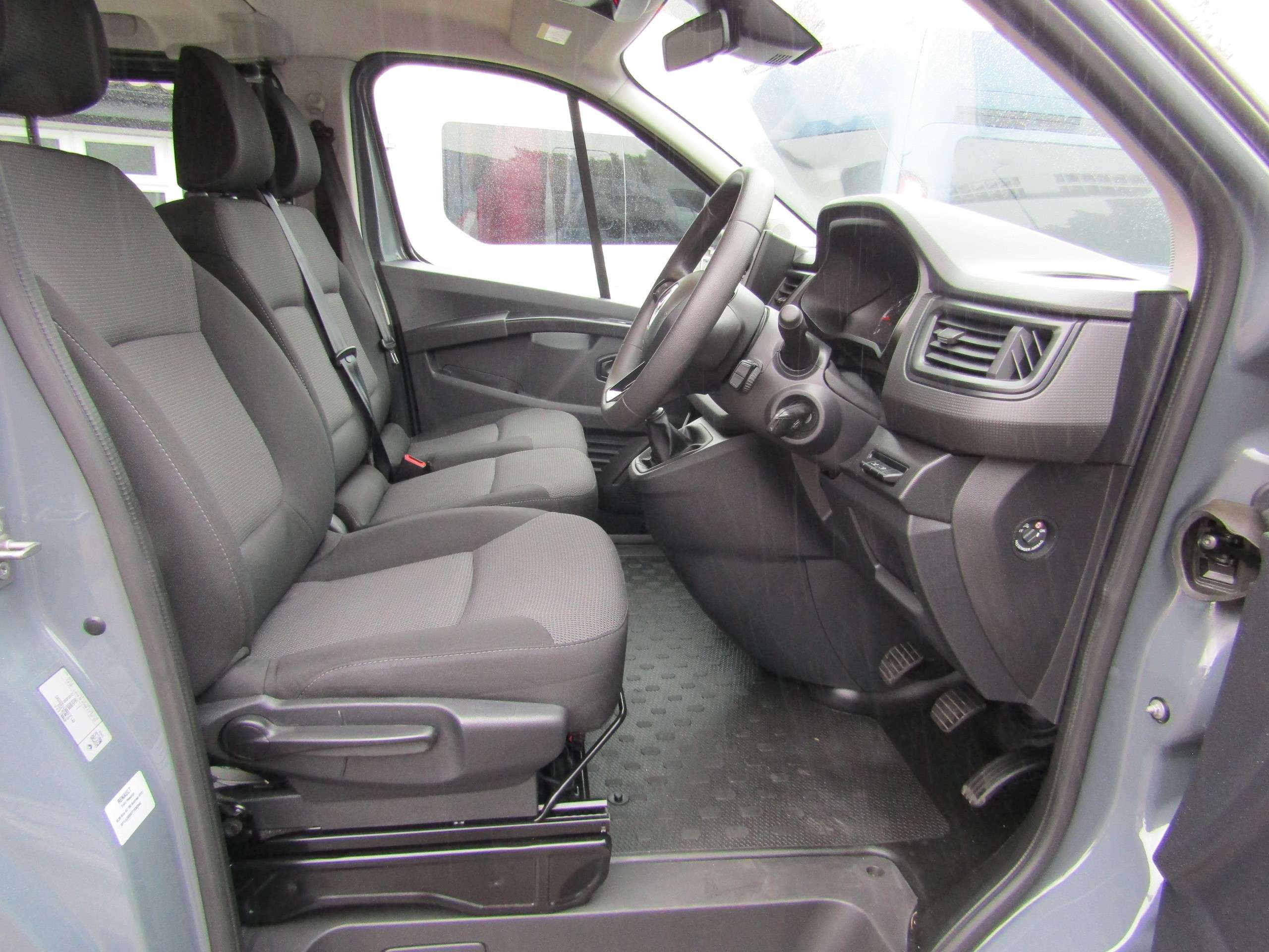 2023 RENAULT TRAFIC 2023 RENAULT TRAFIC