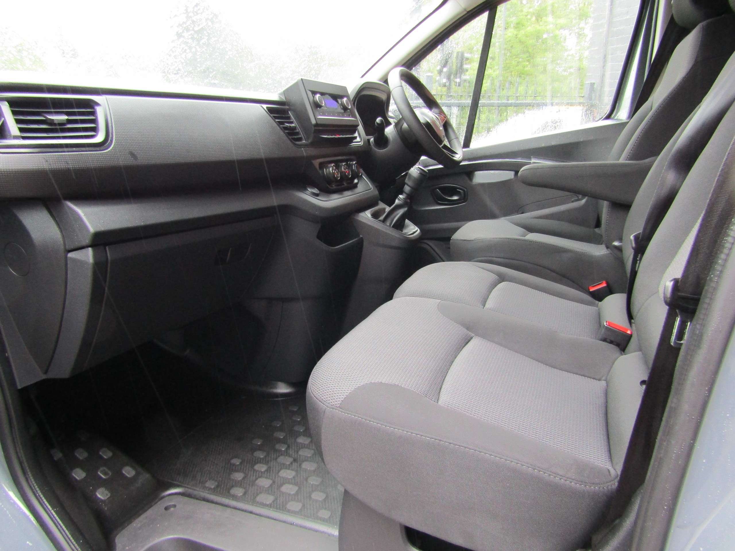 2022 RENAULT TRAFIC 2022 RENAULT TRAFIC