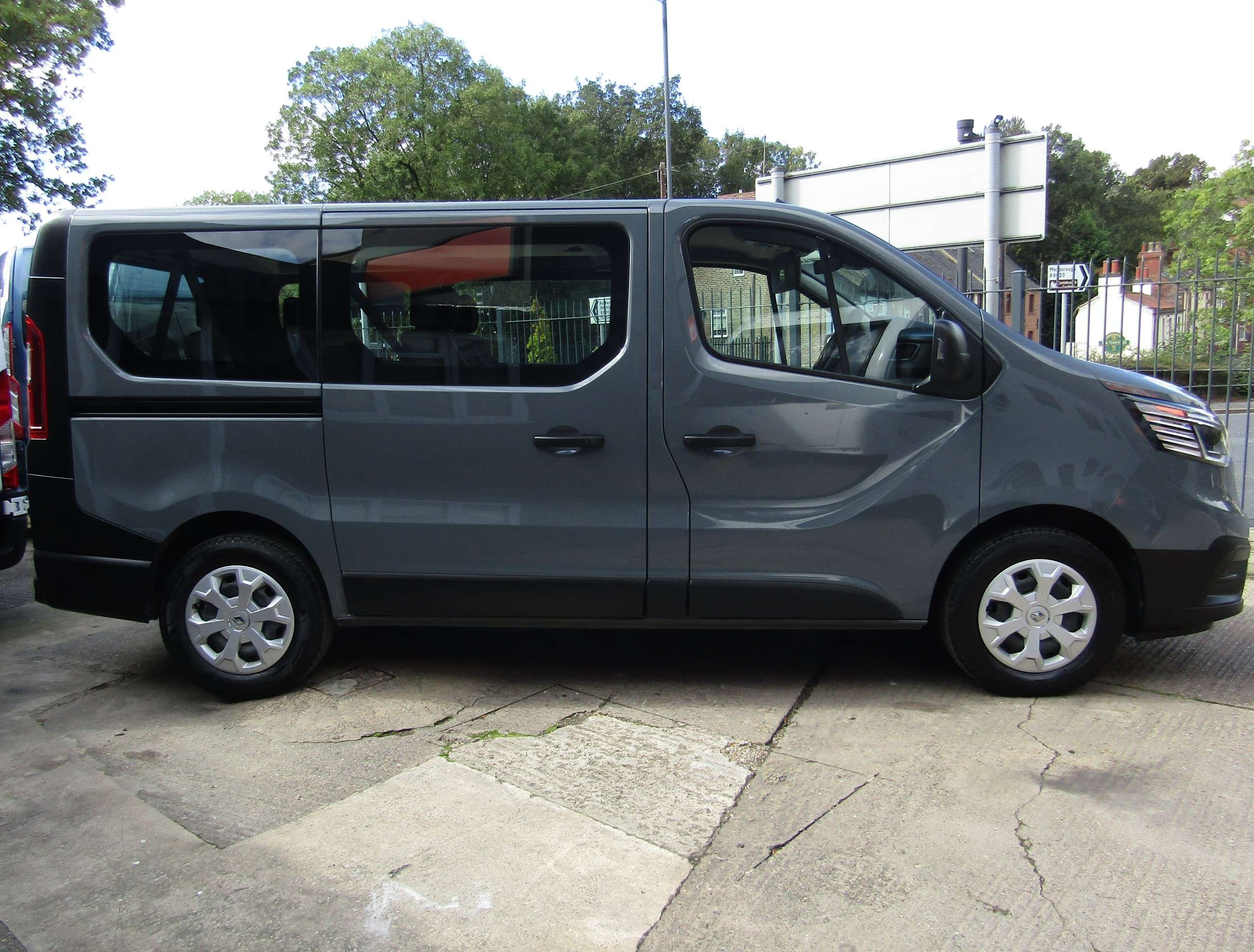 2023 RENAULT TRAFIC 2023 RENAULT TRAFIC