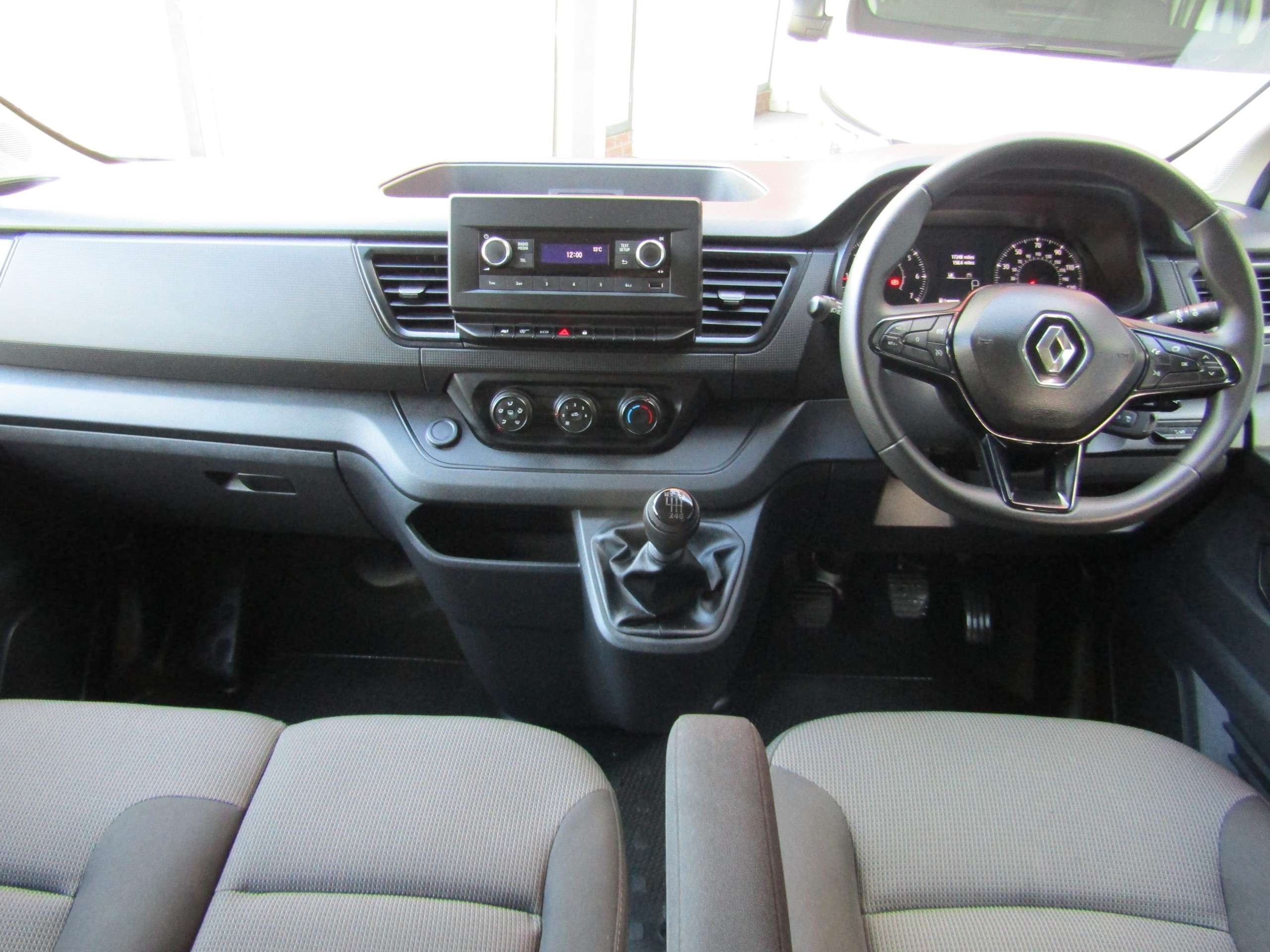 2022 RENAULT TRAFIC 2022 RENAULT TRAFIC