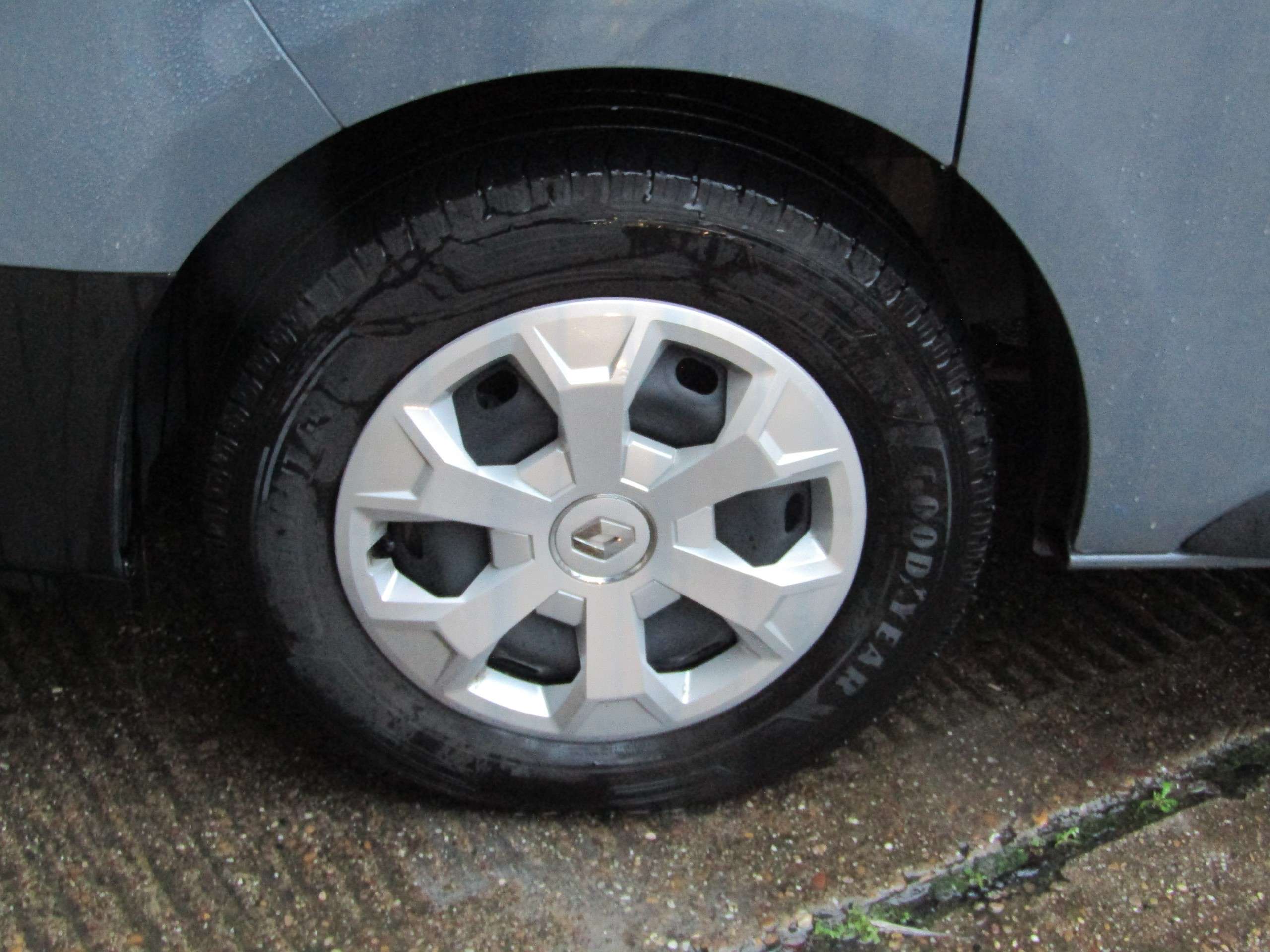 2023 RENAULT TRAFIC 2023 RENAULT TRAFIC