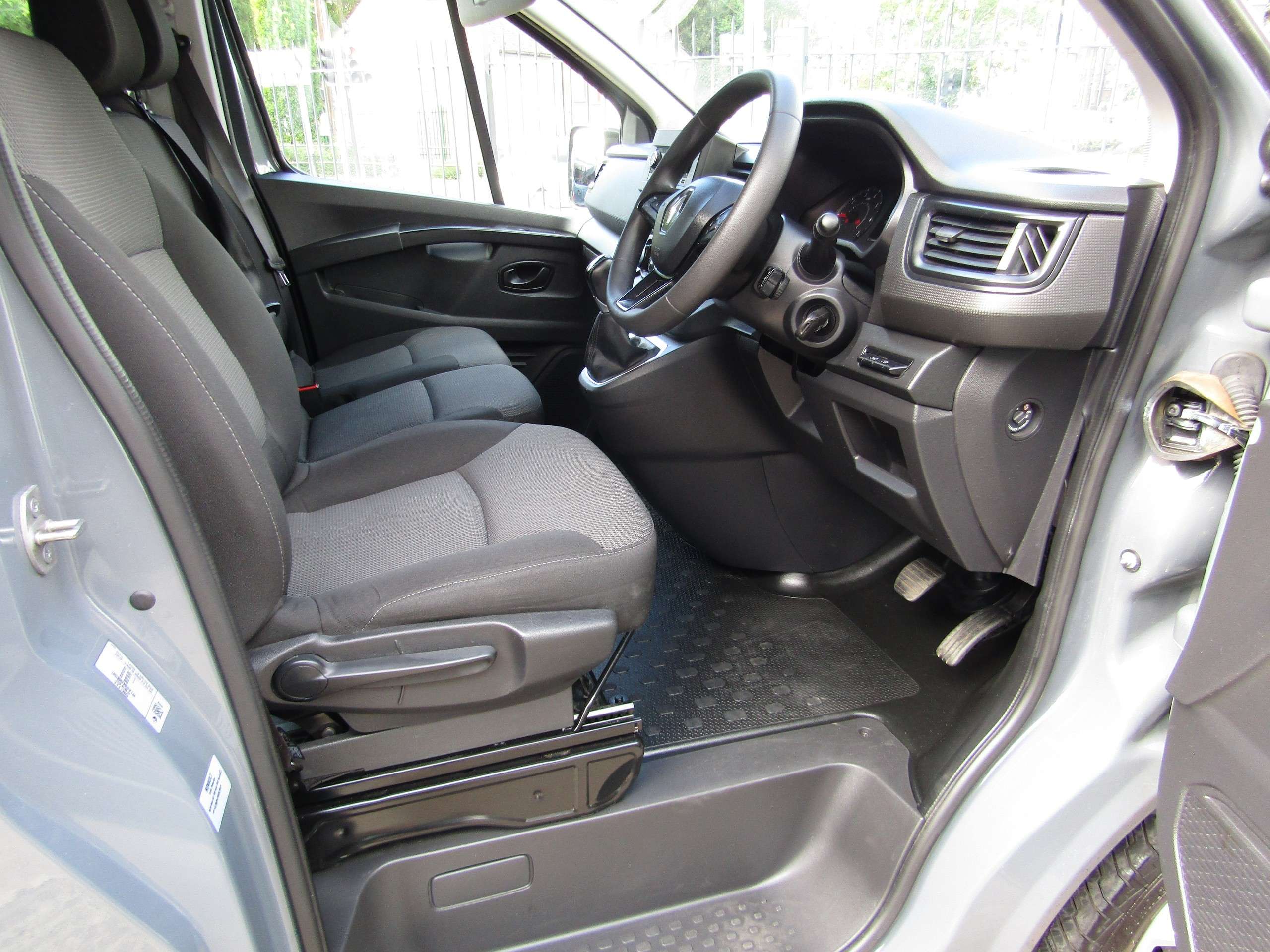 2023 RENAULT TRAFIC 2023 RENAULT TRAFIC