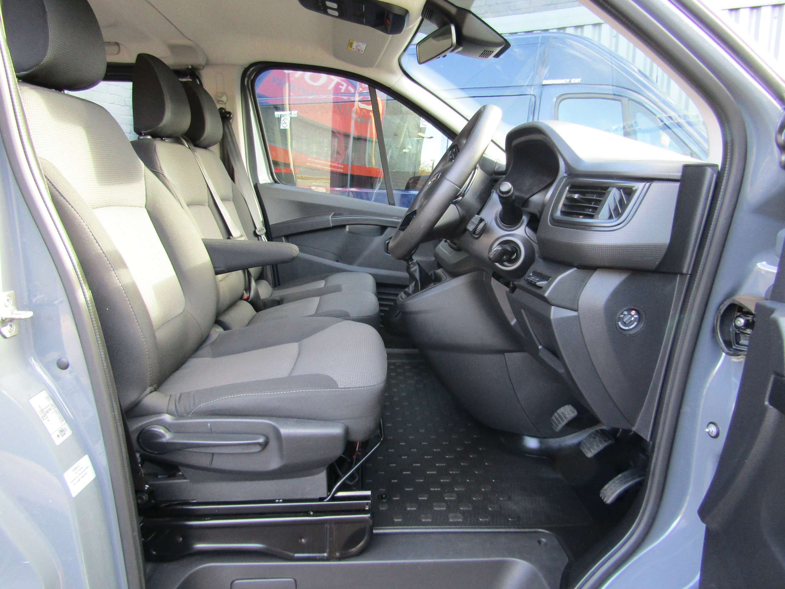 2022 RENAULT TRAFIC 2022 RENAULT TRAFIC