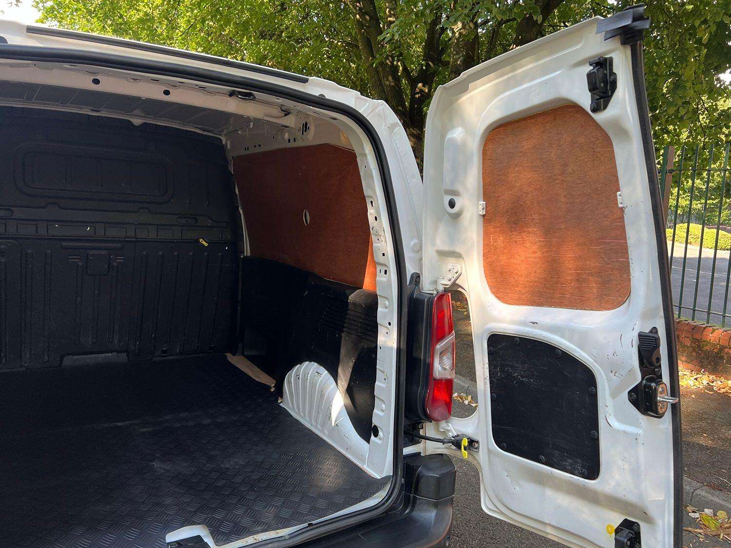 2019 PEUGEOT PARTNER 2019 PEUGEOT PARTNER