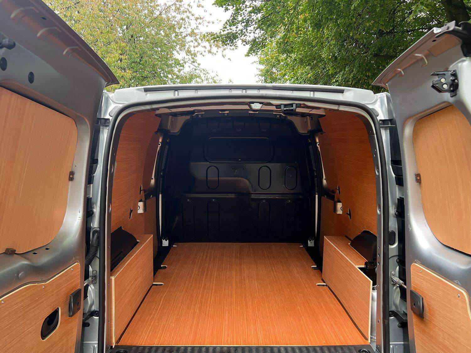 2020 NISSAN NV250 2020 NISSAN NV250