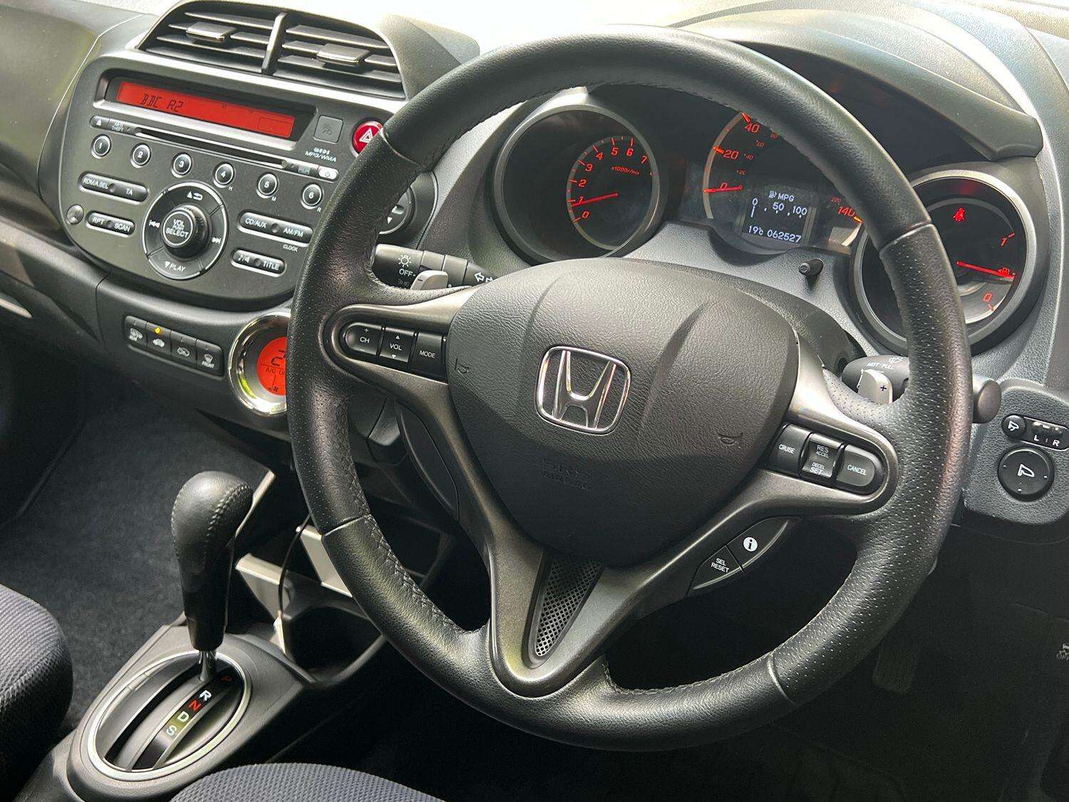 2014 HONDA JAZZ 2014 HONDA JAZZ