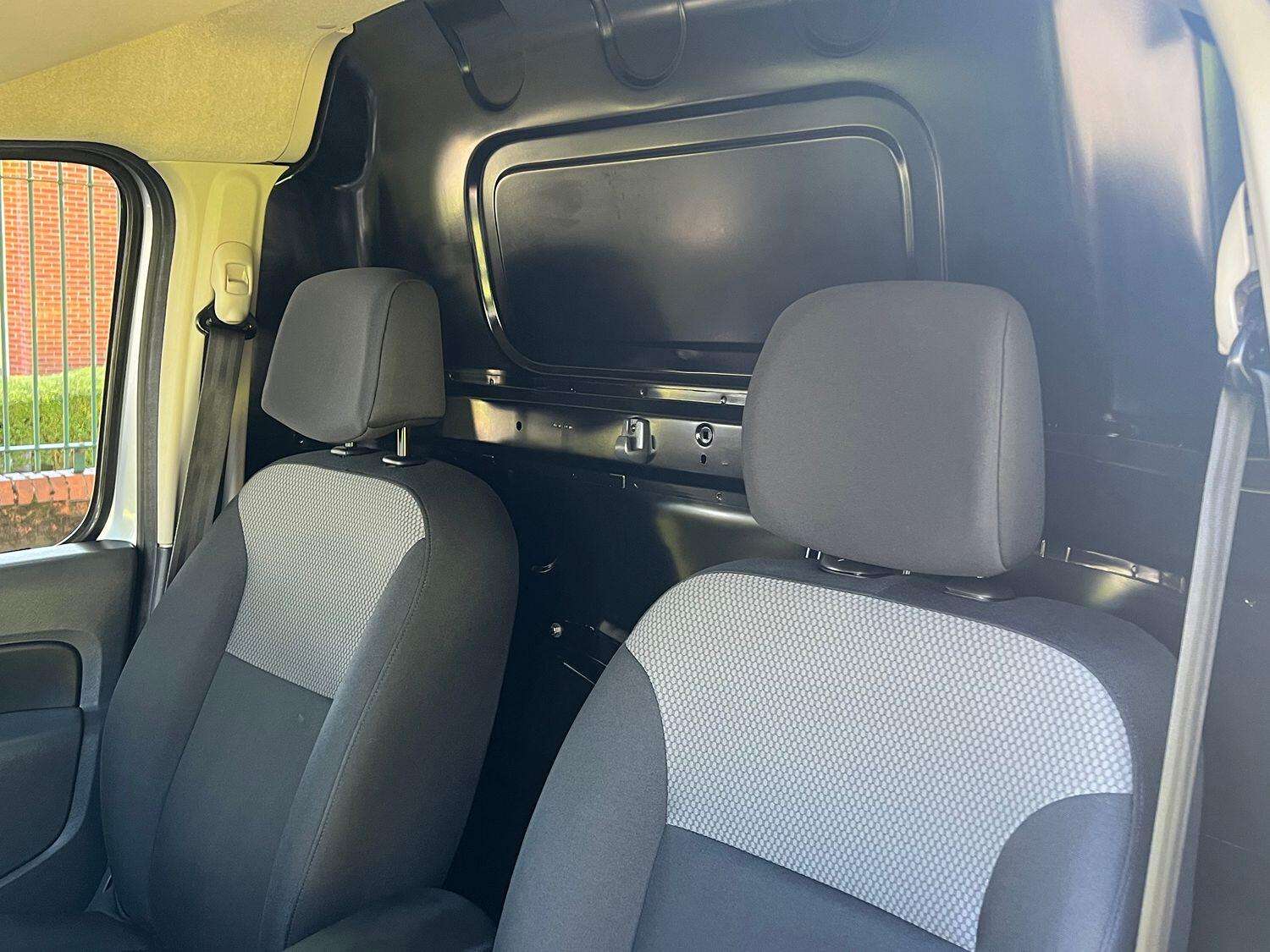 2020 NISSAN NV250 2020 NISSAN NV250