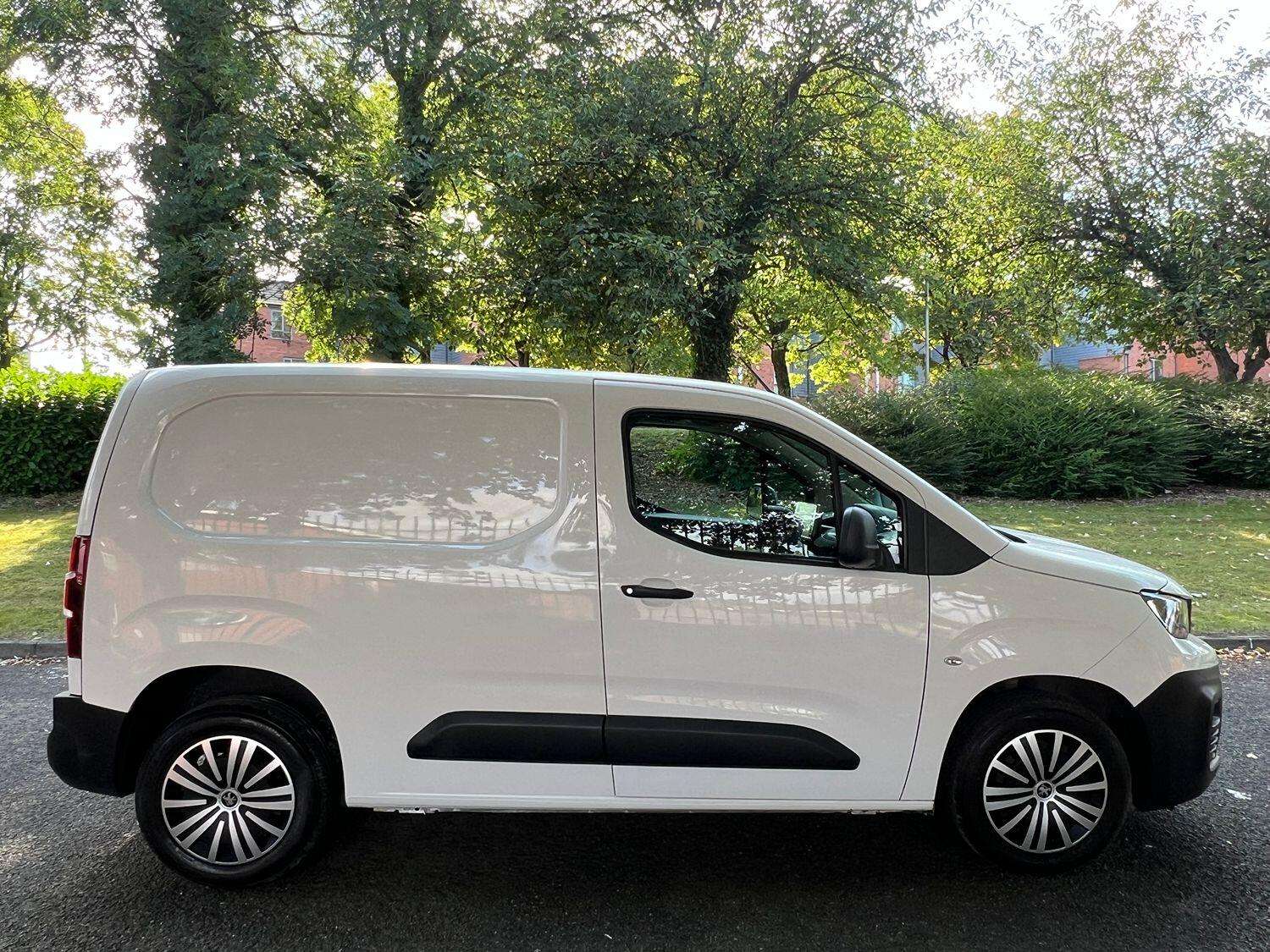 2019 PEUGEOT PARTNER 2019 PEUGEOT PARTNER