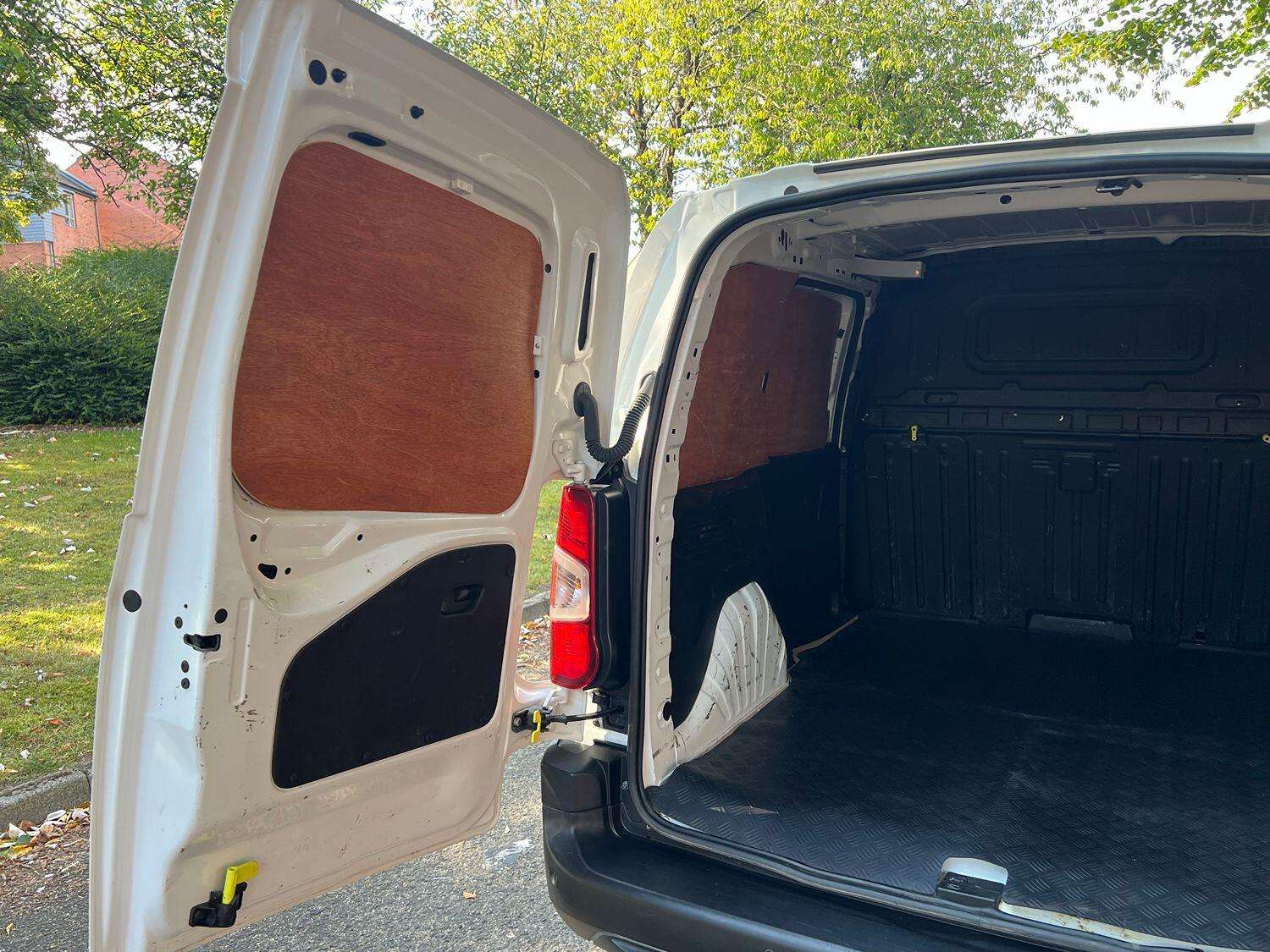 2019 PEUGEOT PARTNER 2019 PEUGEOT PARTNER