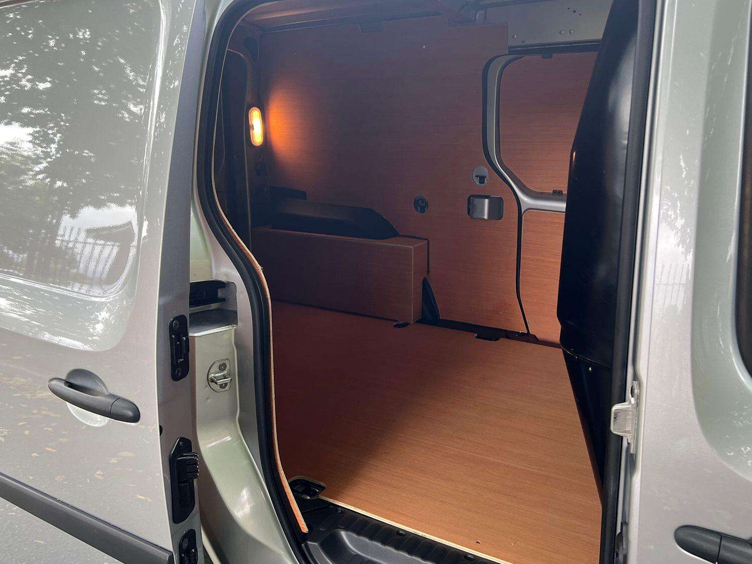 2020 NISSAN NV250 2020 NISSAN NV250