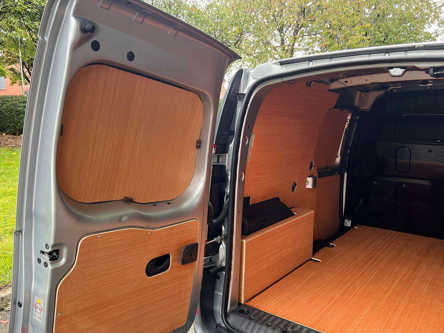 2020 NISSAN NV250 2020 NISSAN NV250