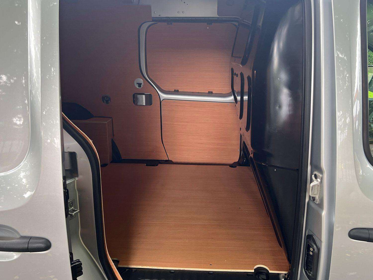 2020 NISSAN NV250 2020 NISSAN NV250