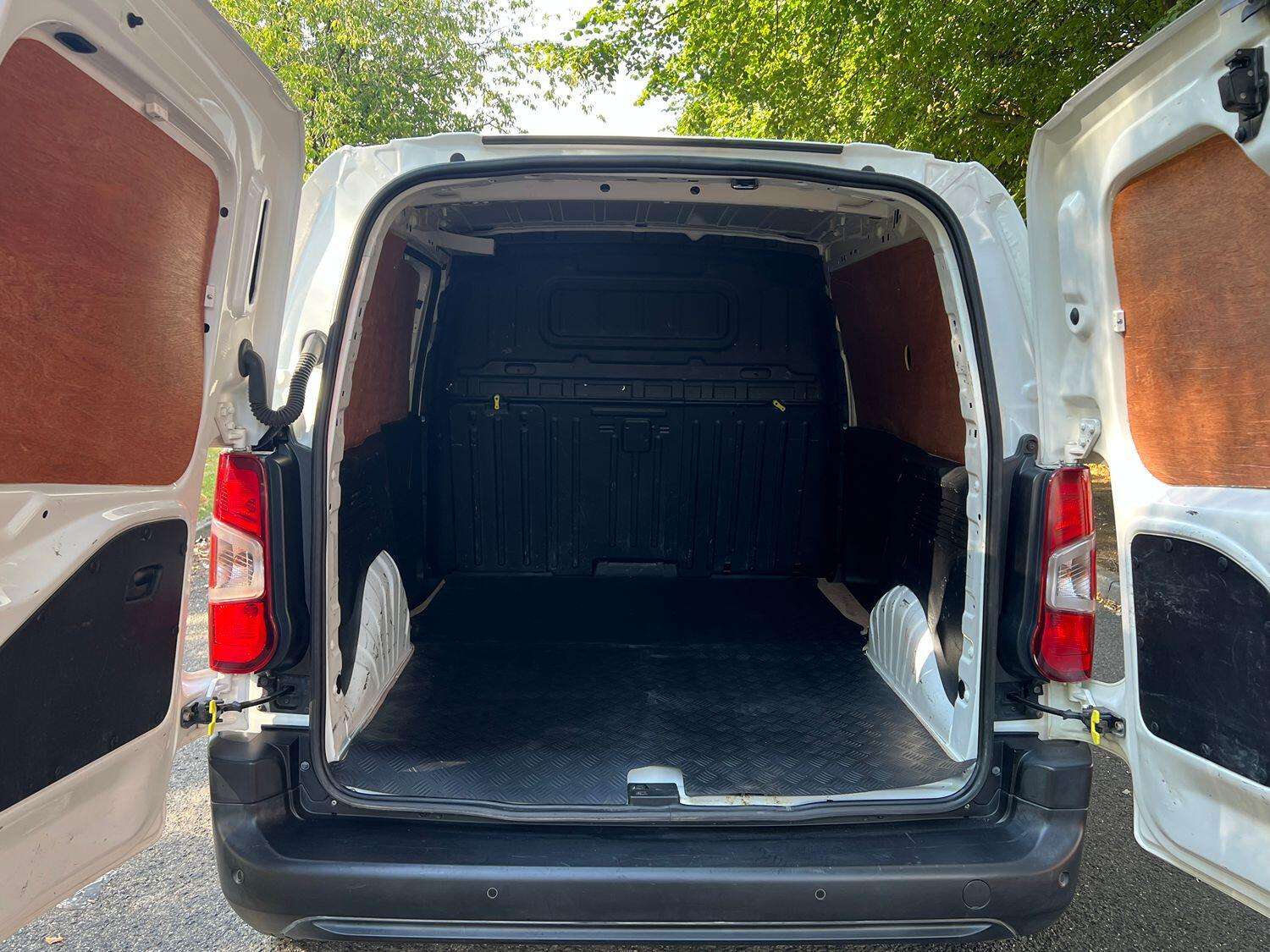 2019 PEUGEOT PARTNER 2019 PEUGEOT PARTNER