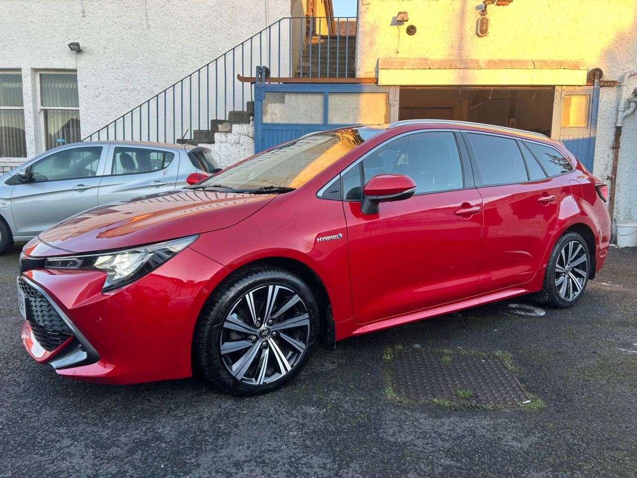 A 2021 TOYOTA COROLLA 1.8 VVT-h GPF Design Touring Sports 5dr Petrol Hybrid CVT Euro 6 (s/s) (122 A 2021 TOYOTA COROLLA 1.8 VVT-h GPF Design Touring Sports 5dr Petrol Hybrid CVT Euro 6 (s/s) (122