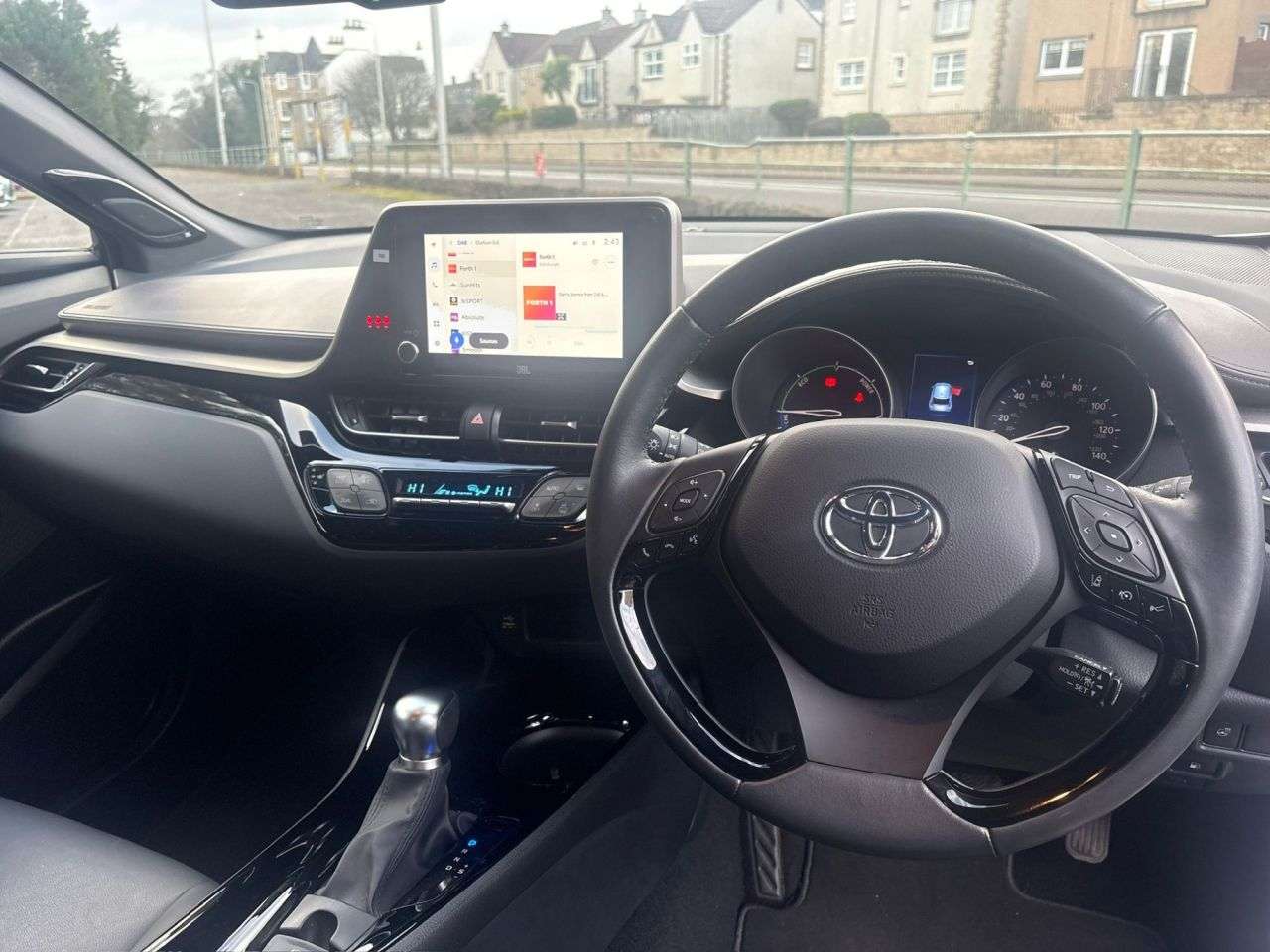 2023 TOYOTA C-HR 2023 TOYOTA C-HR