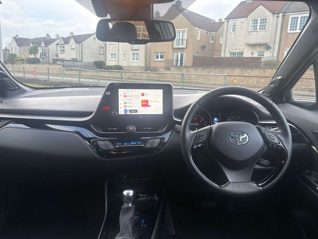 2023 TOYOTA C-HR 2023 TOYOTA C-HR