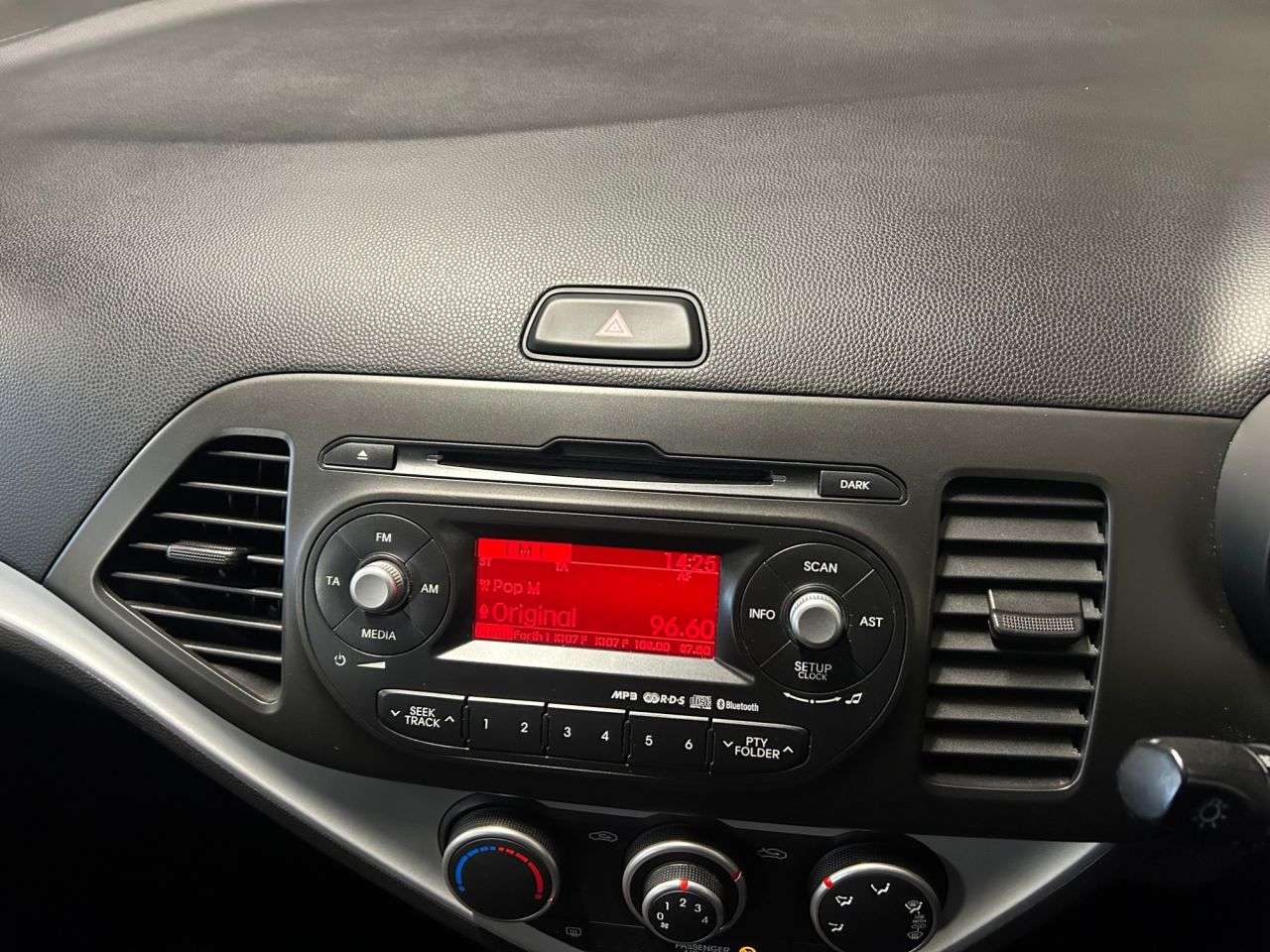 2014 KIA PICANTO 2014 KIA PICANTO