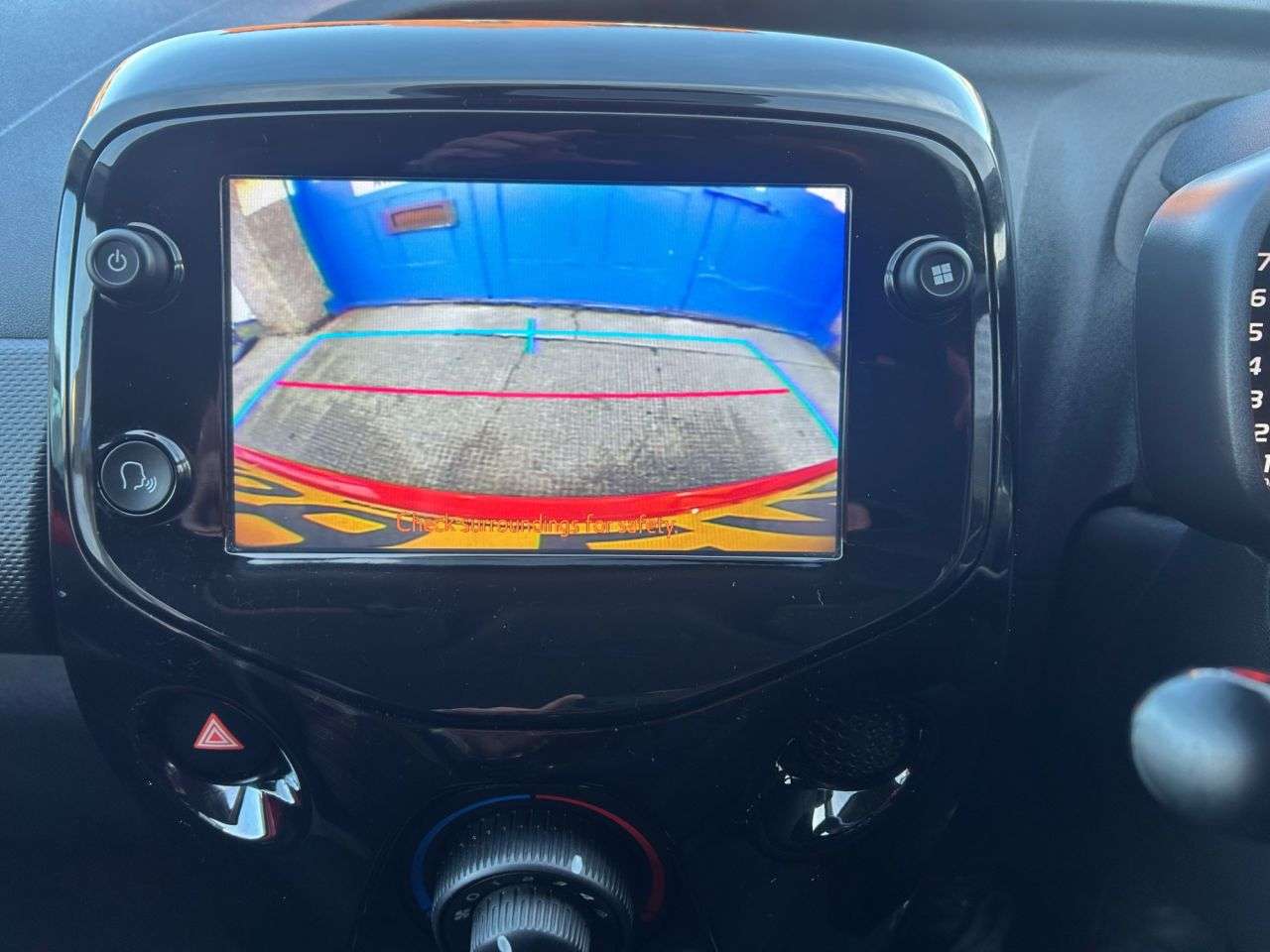 A 2019 CITROEN C1 1.0 VTi Flair Hatchback 5dr Petrol Manual Euro 6 (72 ps) A 2019 CITROEN C1 1.0 VTi Flair Hatchback 5dr Petrol Manual Euro 6 (72 ps)