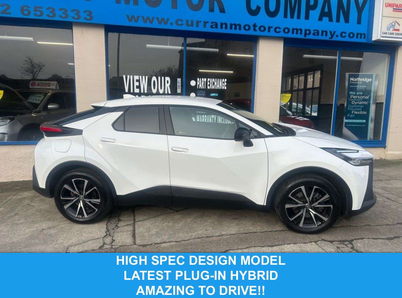 A 2025 TOYOTA YARIS CROSS GR SPORT A 2025 TOYOTA YARIS CROSS GR SPORT