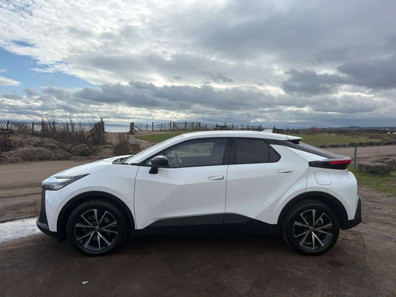 2025 TOYOTA YARIS CROSS 2025 TOYOTA YARIS CROSS