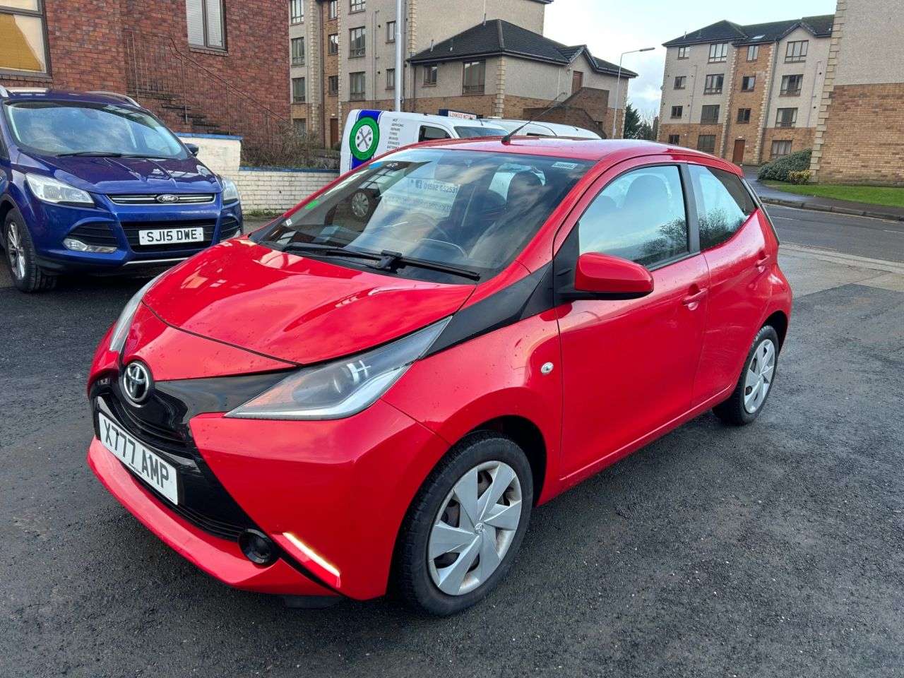 A 2016 TOYOTA AYGO 1.0 VVT-i x-play Hatchback 5dr Petrol x-shift Euro 5 Euro 5 (68 ps) A 2016 TOYOTA AYGO 1.0 VVT-i x-play Hatchback 5dr Petrol x-shift Euro 5 Euro 5 (68 ps)