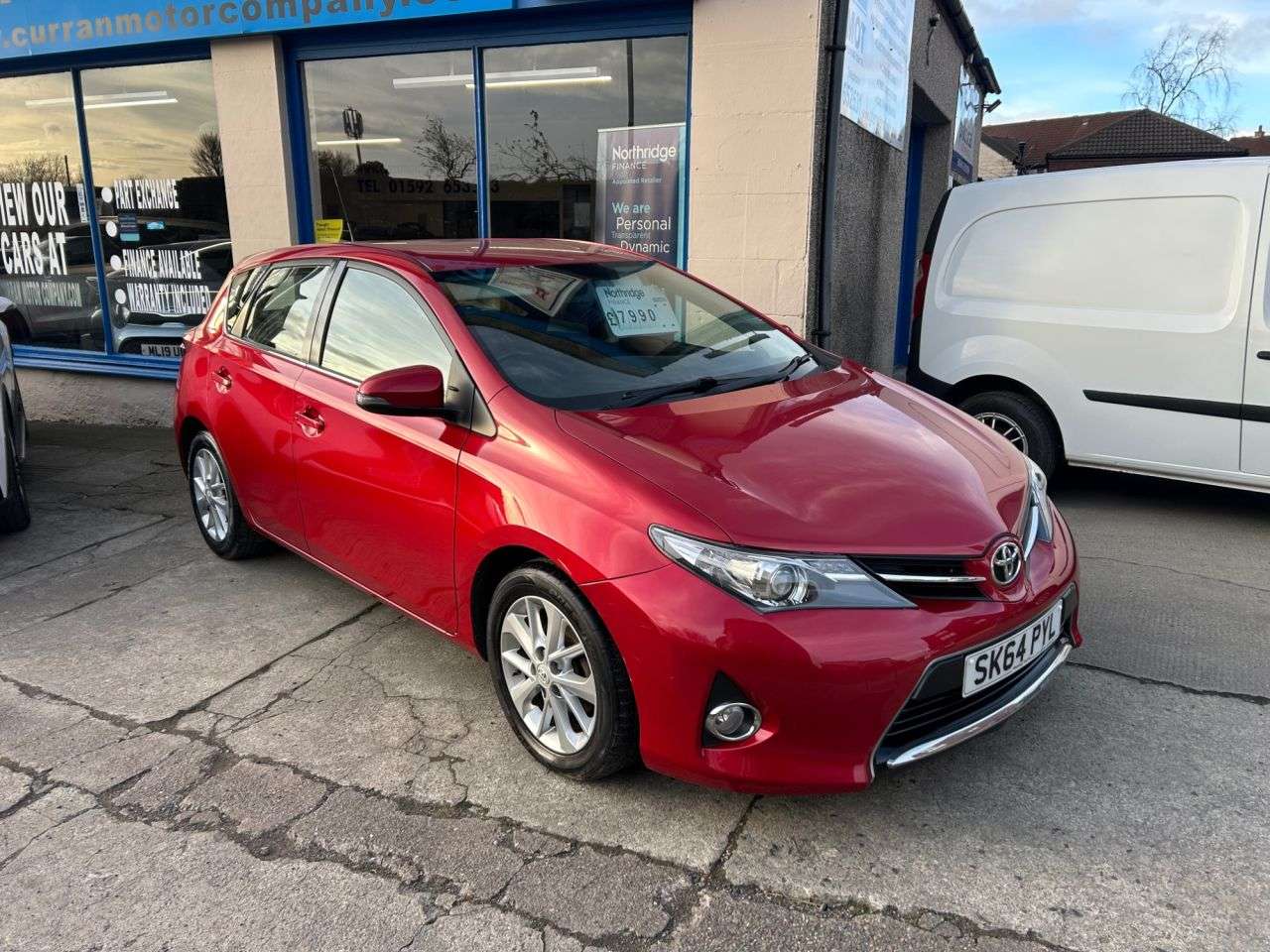 A 2014 TOYOTA AURIS 1.33 Dual VVT-i Icon Hatchback 5dr Petrol Manual Euro 5 (s/s) (101 ps) A 2014 TOYOTA AURIS 1.33 Dual VVT-i Icon Hatchback 5dr Petrol Manual Euro 5 (s/s) (101 ps)
