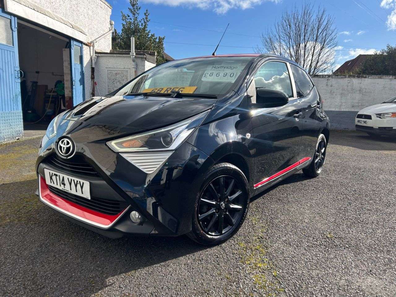 A 2019 TOYOTA AYGO 1.0 VVT-i x-press Hatchback 5dr Petrol Manual Euro 6 (71 ps) A 2019 TOYOTA AYGO 1.0 VVT-i x-press Hatchback 5dr Petrol Manual Euro 6 (71 ps)