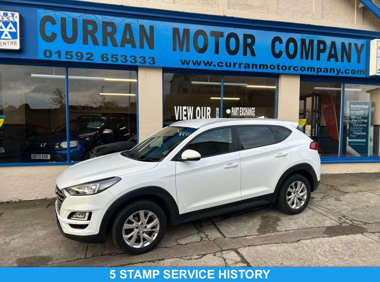 A 2020 HYUNDAI TUCSON 1.6 GDi SE Nav SUV 5dr Petrol Manual Euro 6 (s/s) (132 ps) A 2020 HYUNDAI TUCSON 1.6 GDi SE Nav SUV 5dr Petrol Manual Euro 6 (s/s) (132 ps)
