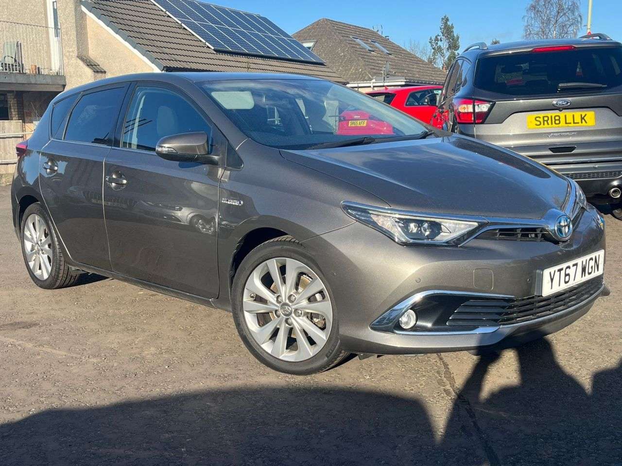 A 2017 TOYOTA AURIS 1.8 VVT-h Excel Hatchback 5dr Petrol Hybrid CVT Euro 6 (s/s) (Safety Sense) A 2017 TOYOTA AURIS 1.8 VVT-h Excel Hatchback 5dr Petrol Hybrid CVT Euro 6 (s/s) (Safety Sense)