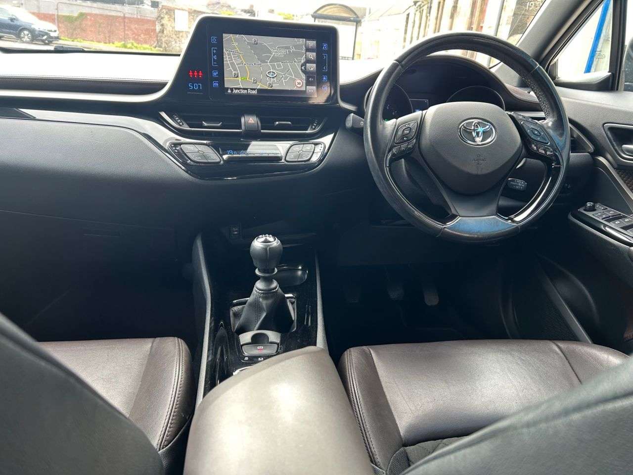 A 2017 TOYOTA C-HR 1.2 VVT-i Excel SUV 5dr Petrol Manual Euro 6 (s/s) (115 ps) A 2017 TOYOTA C-HR 1.2 VVT-i Excel SUV 5dr Petrol Manual Euro 6 (s/s) (115 ps)