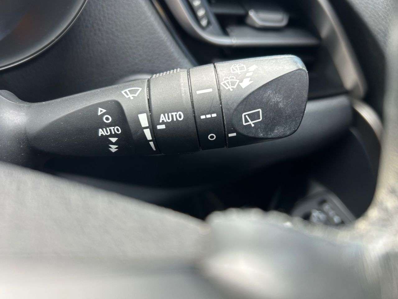 2017 TOYOTA C-HR 2017 TOYOTA C-HR